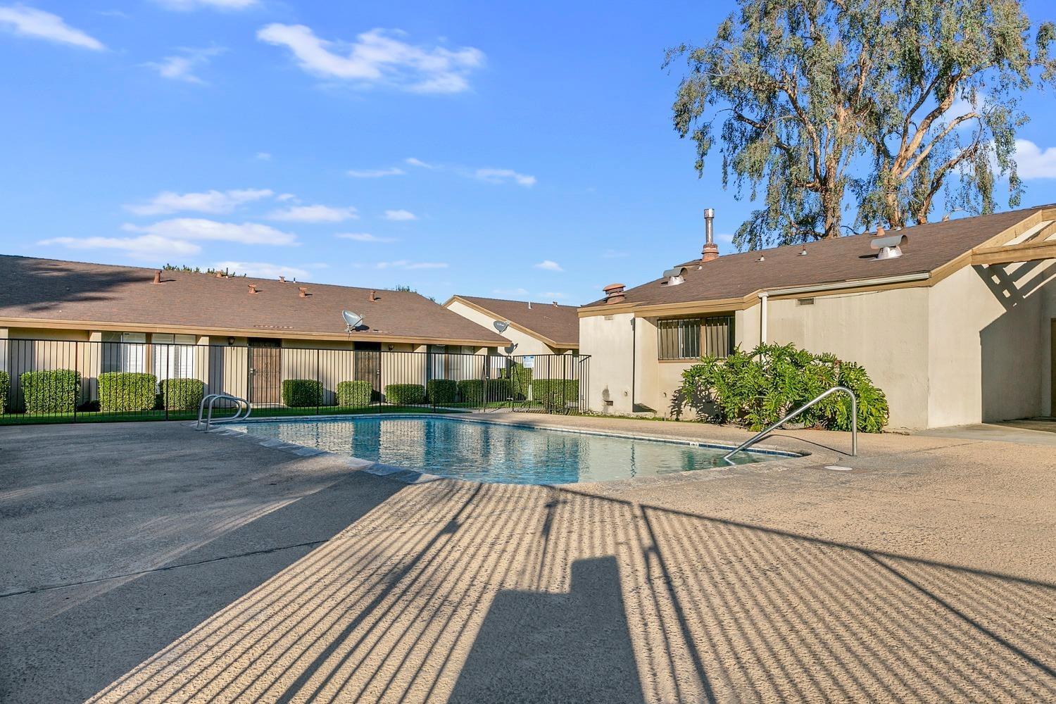 4654 N Chestnut Ave #152, Fresno, CA 93726