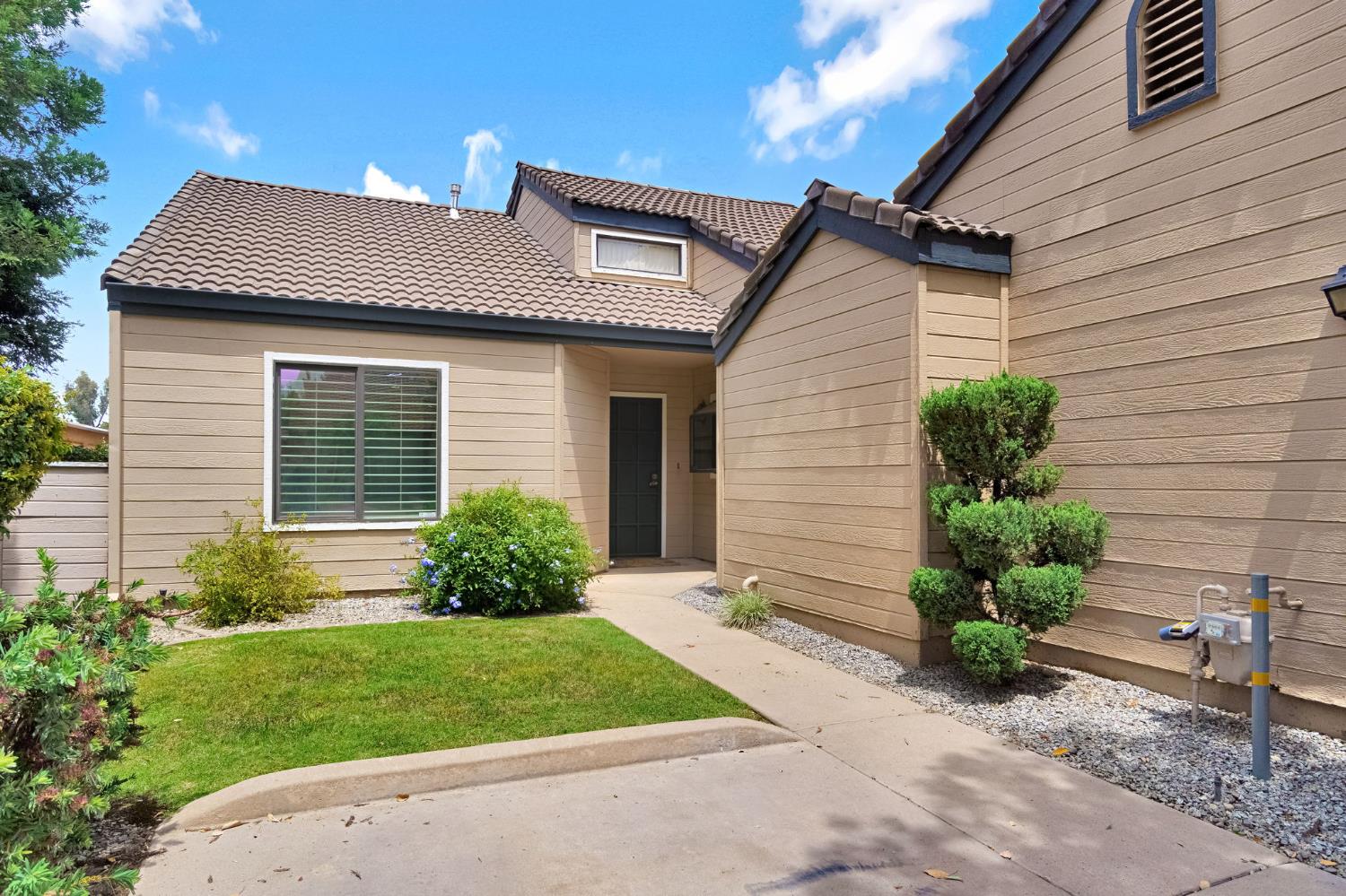 474 E Alluvial Ave #105, Fresno, CA 93720
