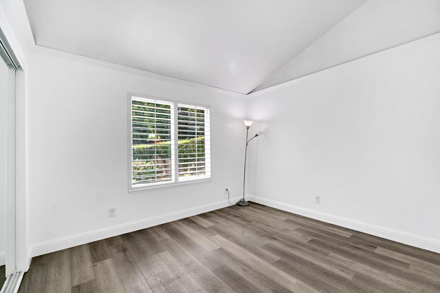 474 E Alluvial Ave #105, Fresno, CA 93720