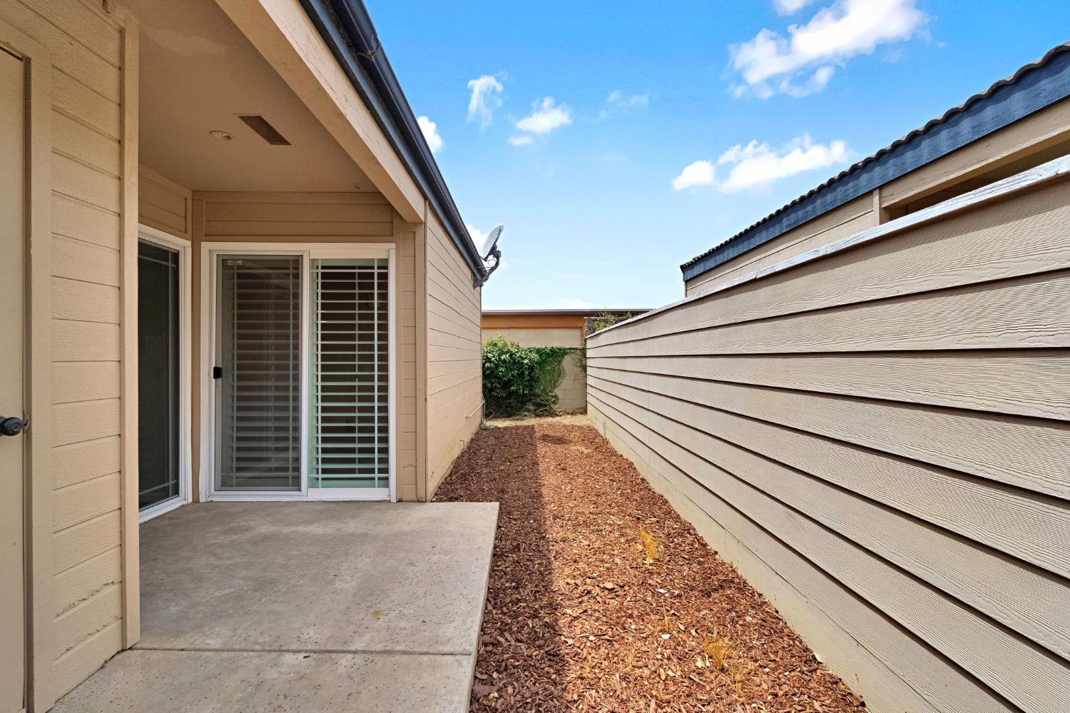 474 E Alluvial Ave #105, Fresno, CA 93720