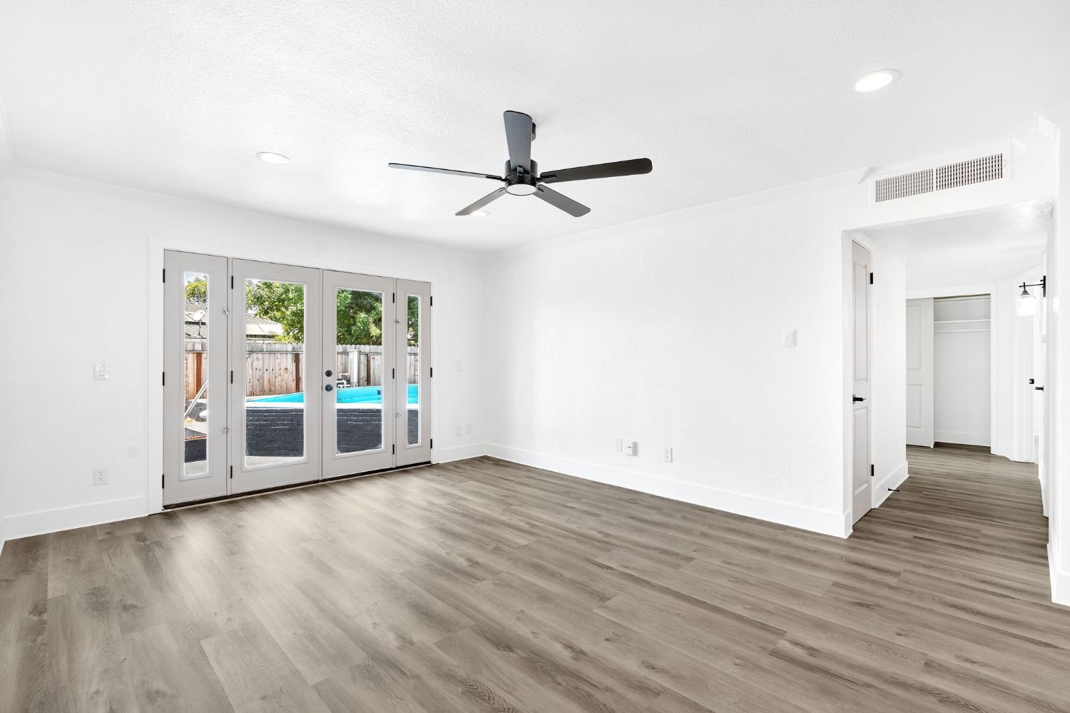 3853 N Millbrook Ave, Fresno, CA 93726