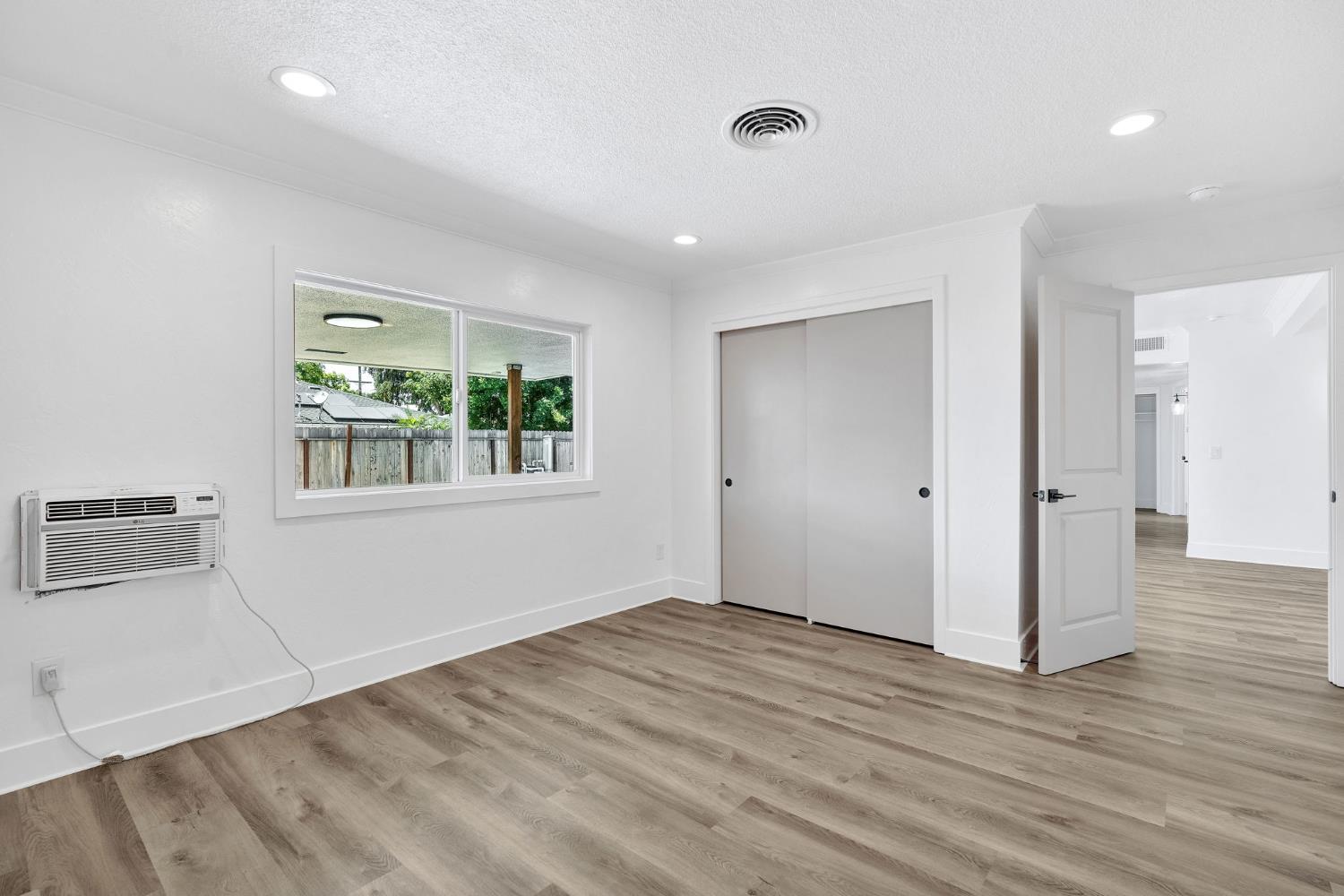 3853 N Millbrook Ave, Fresno, CA 93726