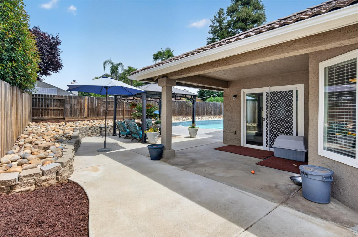 997 Pistachio Ave, Clovis, CA 93611