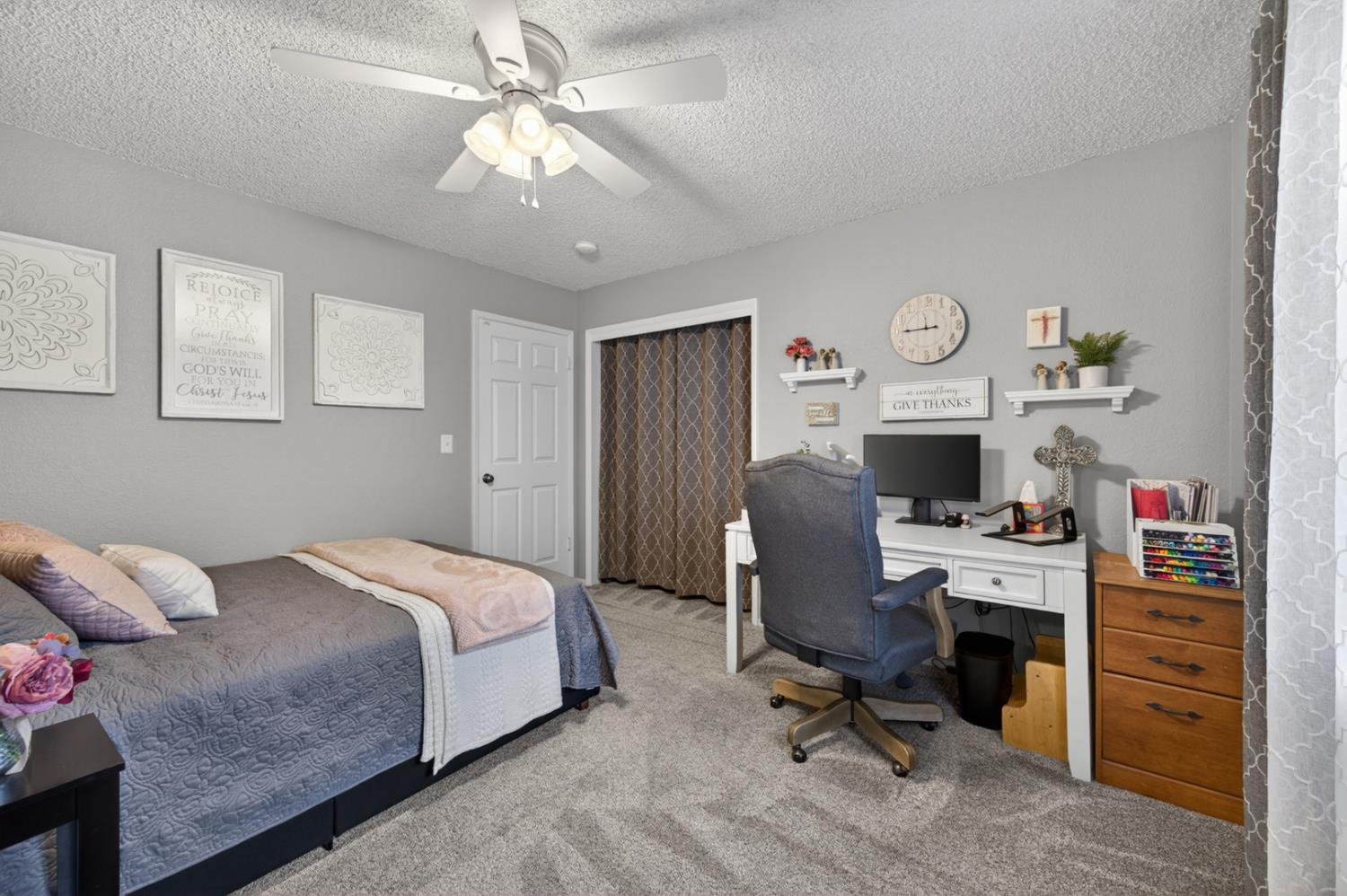 997 Pistachio Ave, Clovis, CA 93611