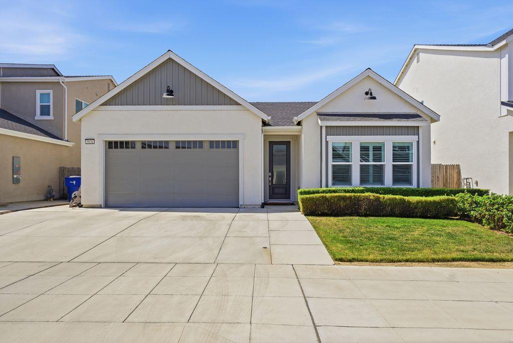 5836 E Pitt Ave, Fresno, CA 93727
