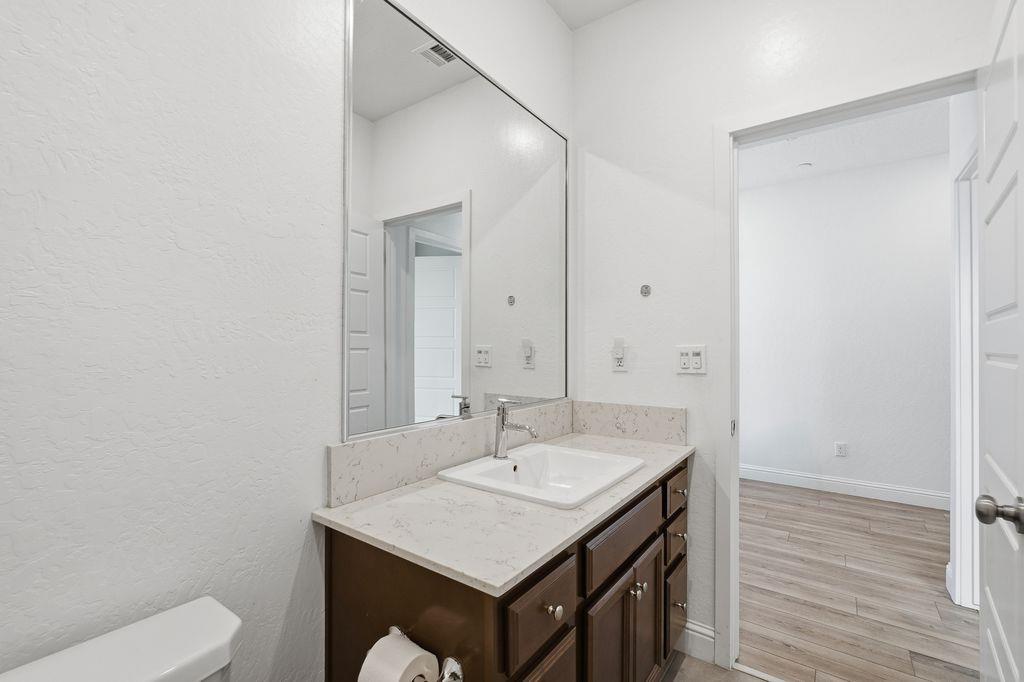 5836 E Pitt Ave, Fresno, CA 93727