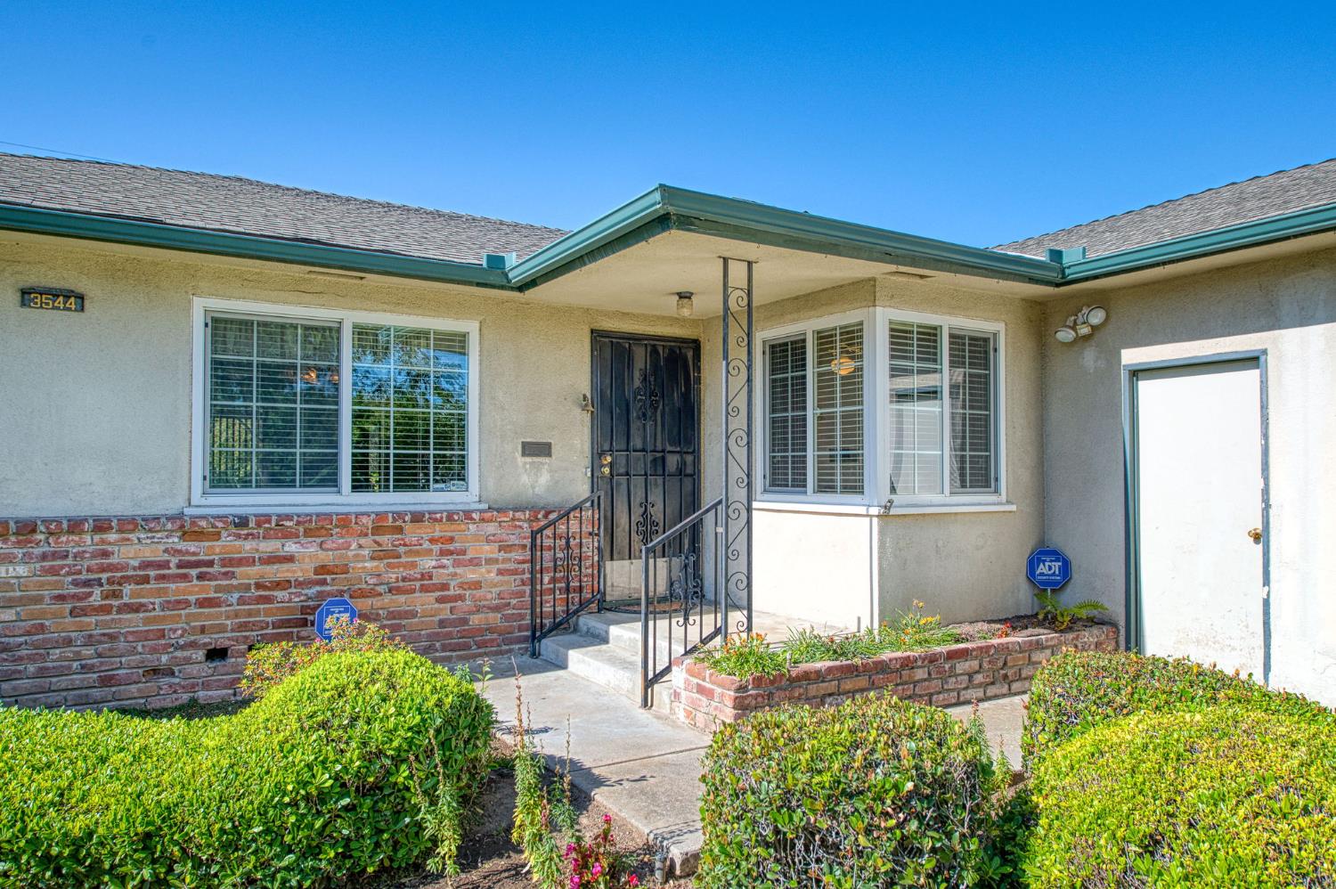3544 E Indianapolis Ave, Fresno, CA 93726