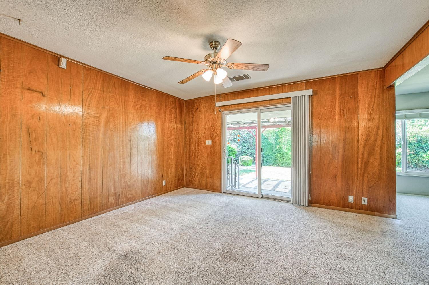 3544 E Indianapolis Ave, Fresno, CA 93726