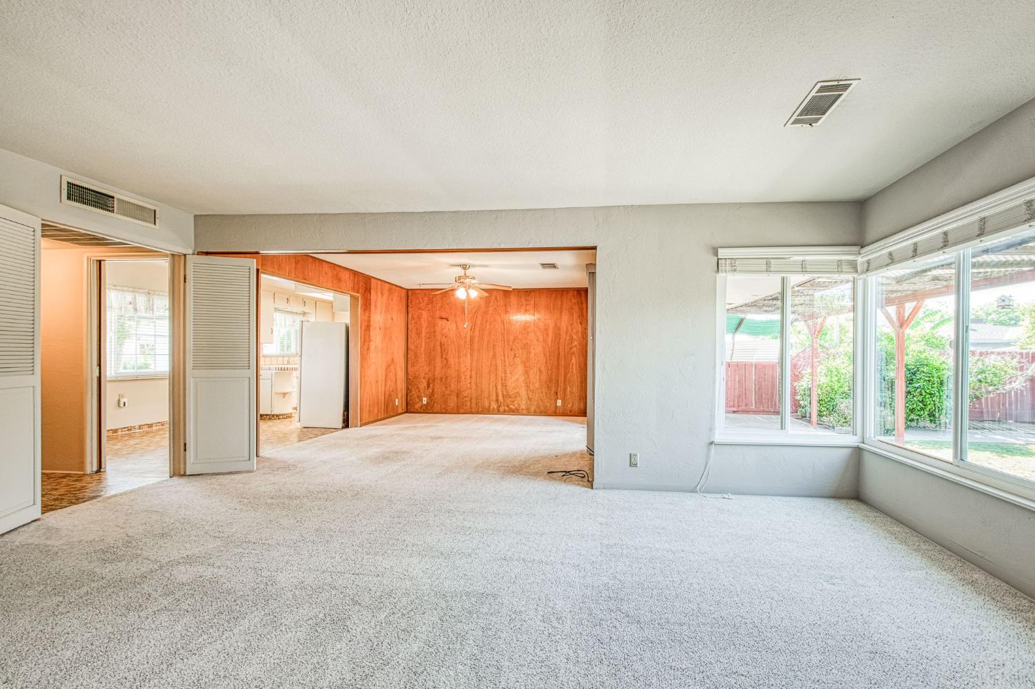 3544 E Indianapolis Ave, Fresno, CA 93726