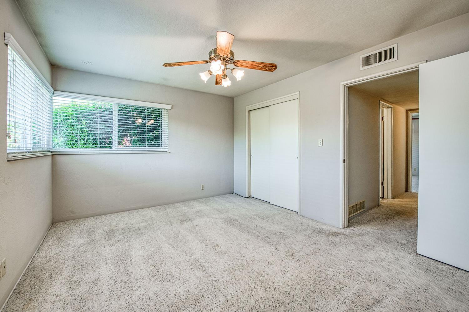 3544 E Indianapolis Ave, Fresno, CA 93726
