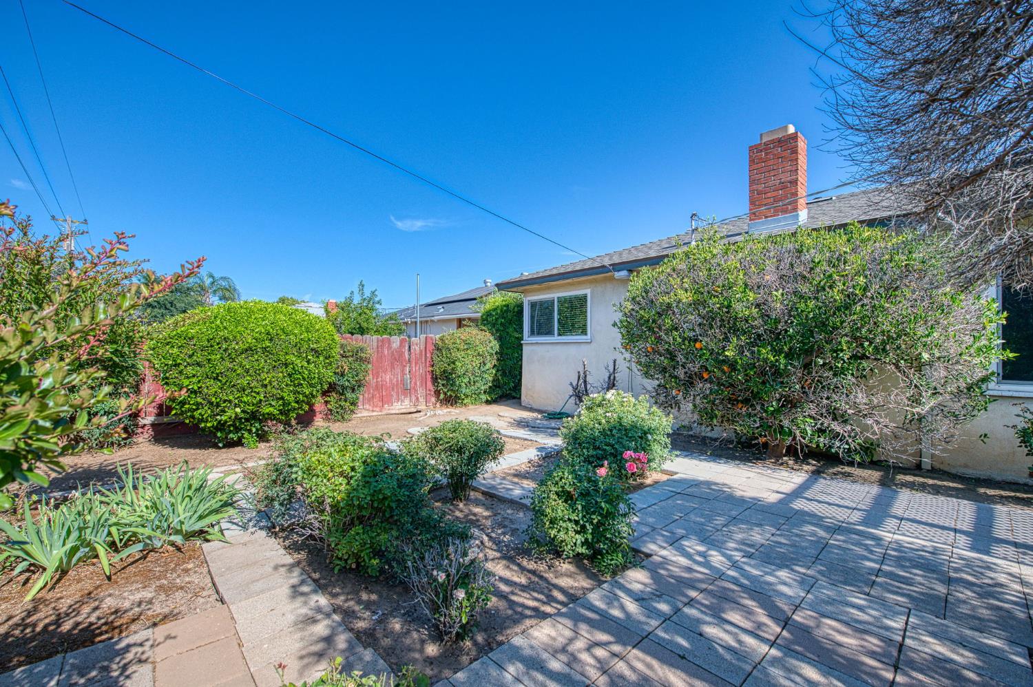 3544 E Indianapolis Ave, Fresno, CA 93726