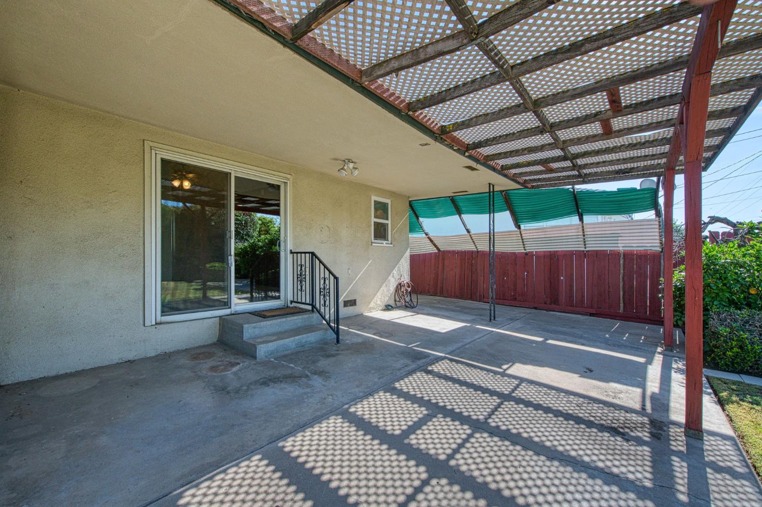 3544 E Indianapolis Ave, Fresno, CA 93726