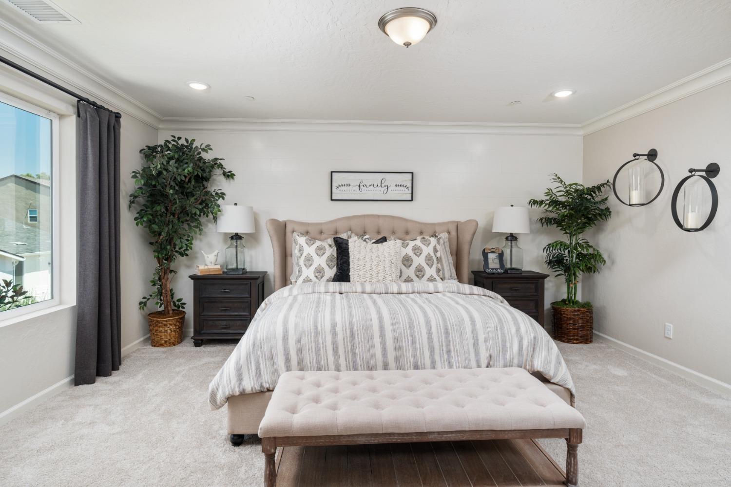 1942 N Arroyo Ave, Fresno, CA 93727