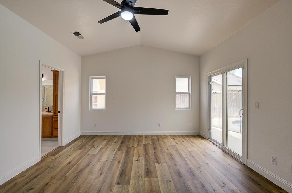 5048 W Brown Ave, Fresno, CA 93722