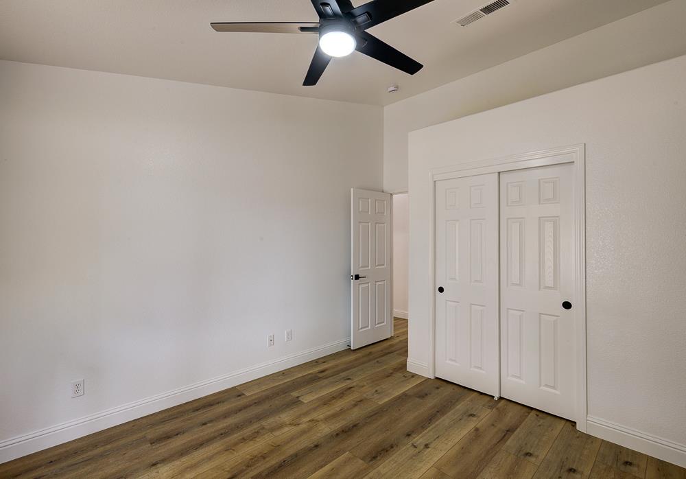 5048 W Brown Ave, Fresno, CA 93722