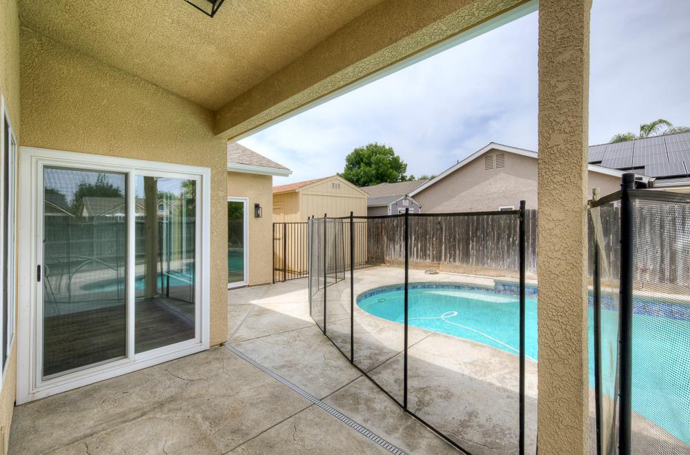 5048 W Brown Ave, Fresno, CA 93722