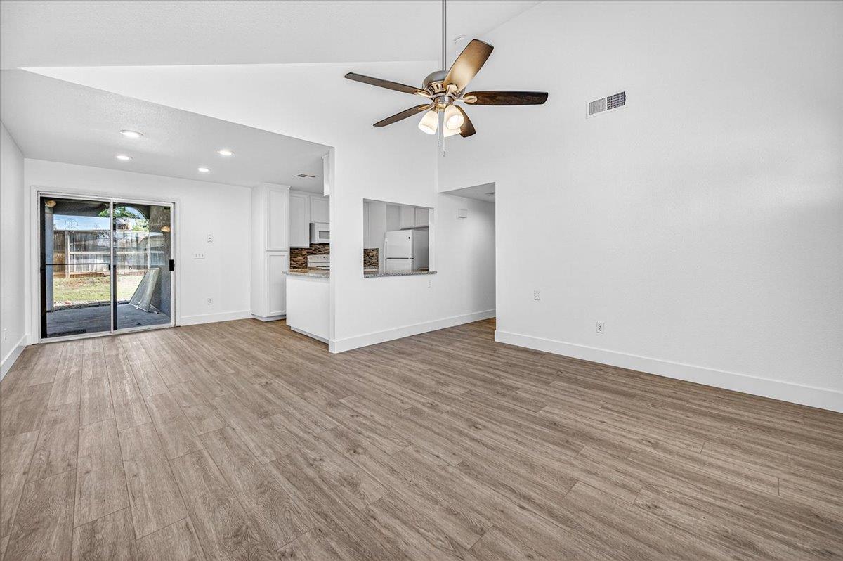 5754 W Tenaya Ave, Fresno, CA 93722
