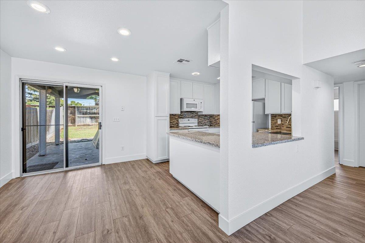 5754 W Tenaya Ave, Fresno, CA 93722