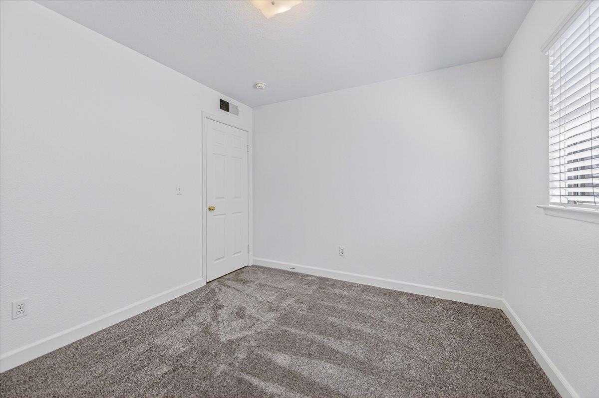 5754 W Tenaya Ave, Fresno, CA 93722