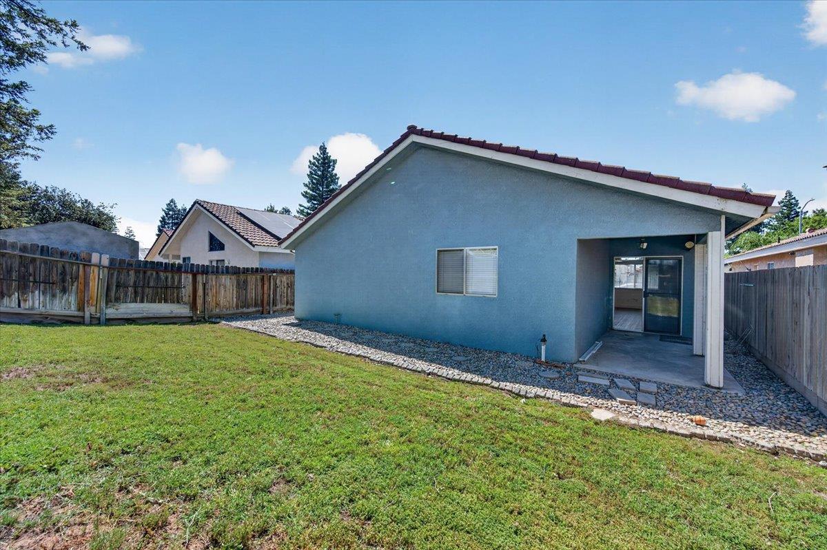 5754 W Tenaya Ave, Fresno, CA 93722