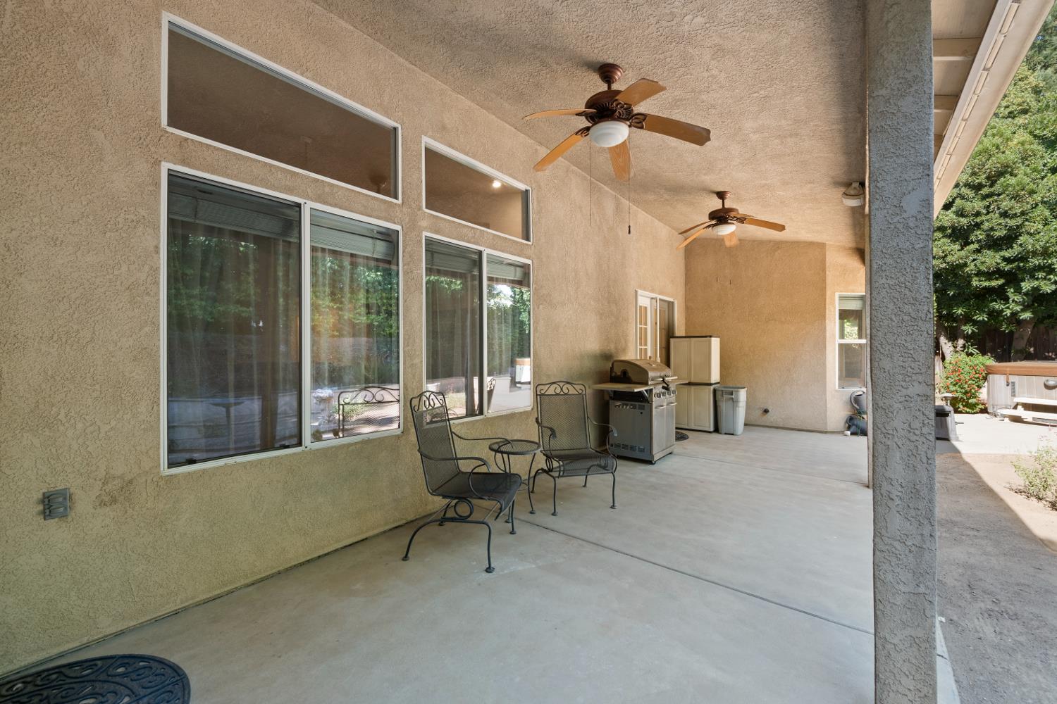 2693 E Lester Ave, Fresno, CA 93720