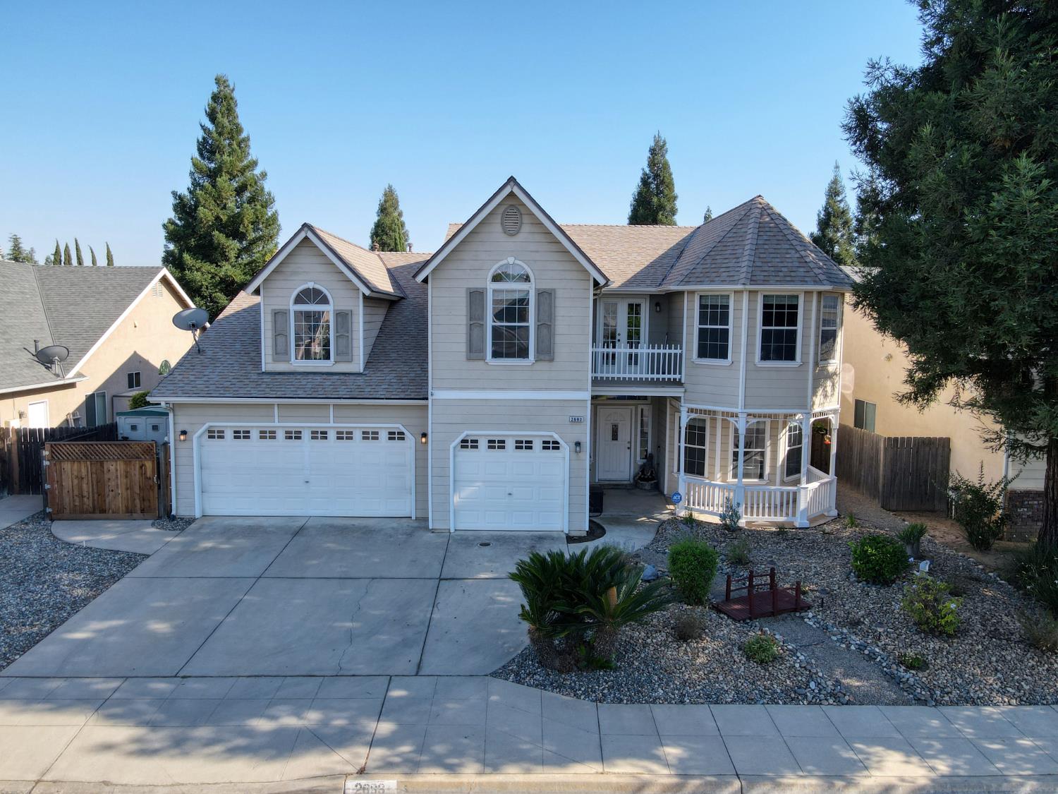 2693 E Lester Ave, Fresno, CA 93720