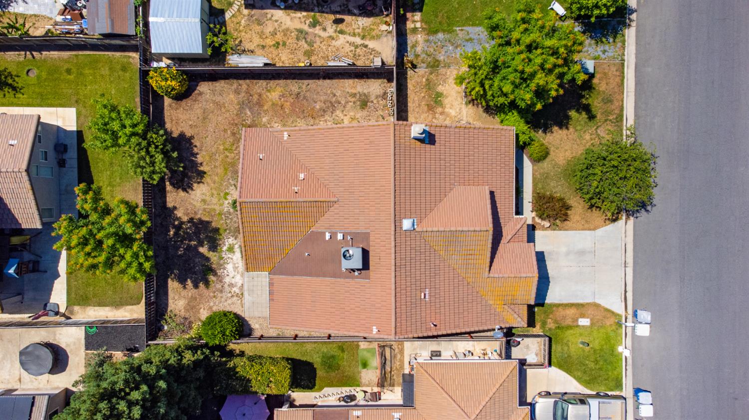 7416 N Carnegie Ave, Fresno, CA 93722