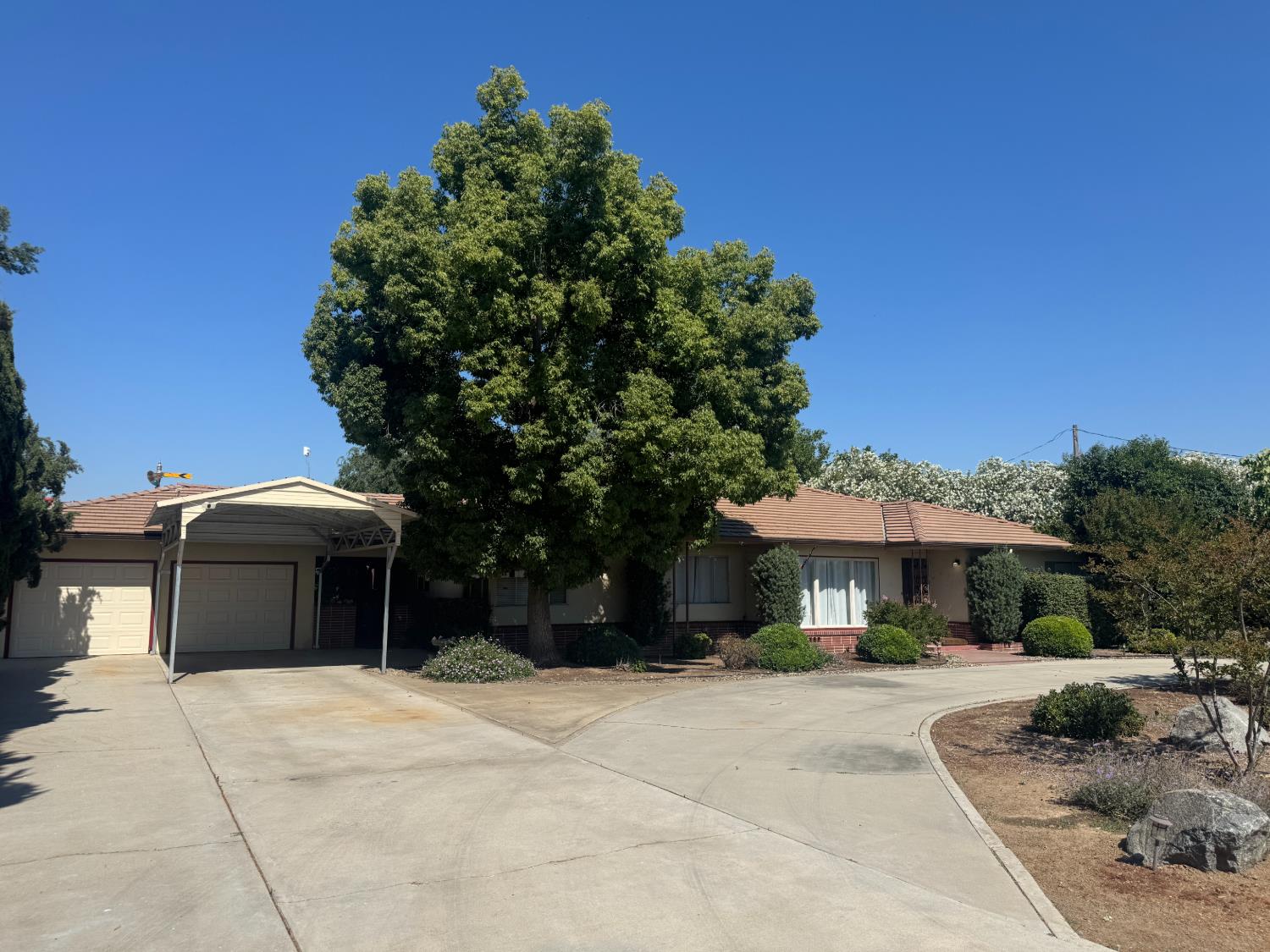38787 Road 74, Dinuba, CA 93618