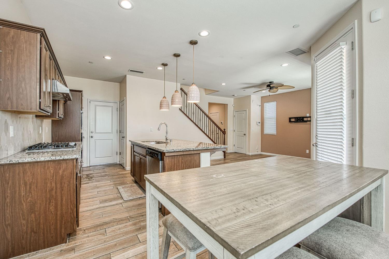 6336 N Santa Lucia Way, Fresno, CA 93722