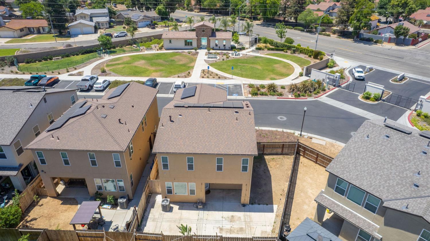 6336 N Santa Lucia Way, Fresno, CA 93722