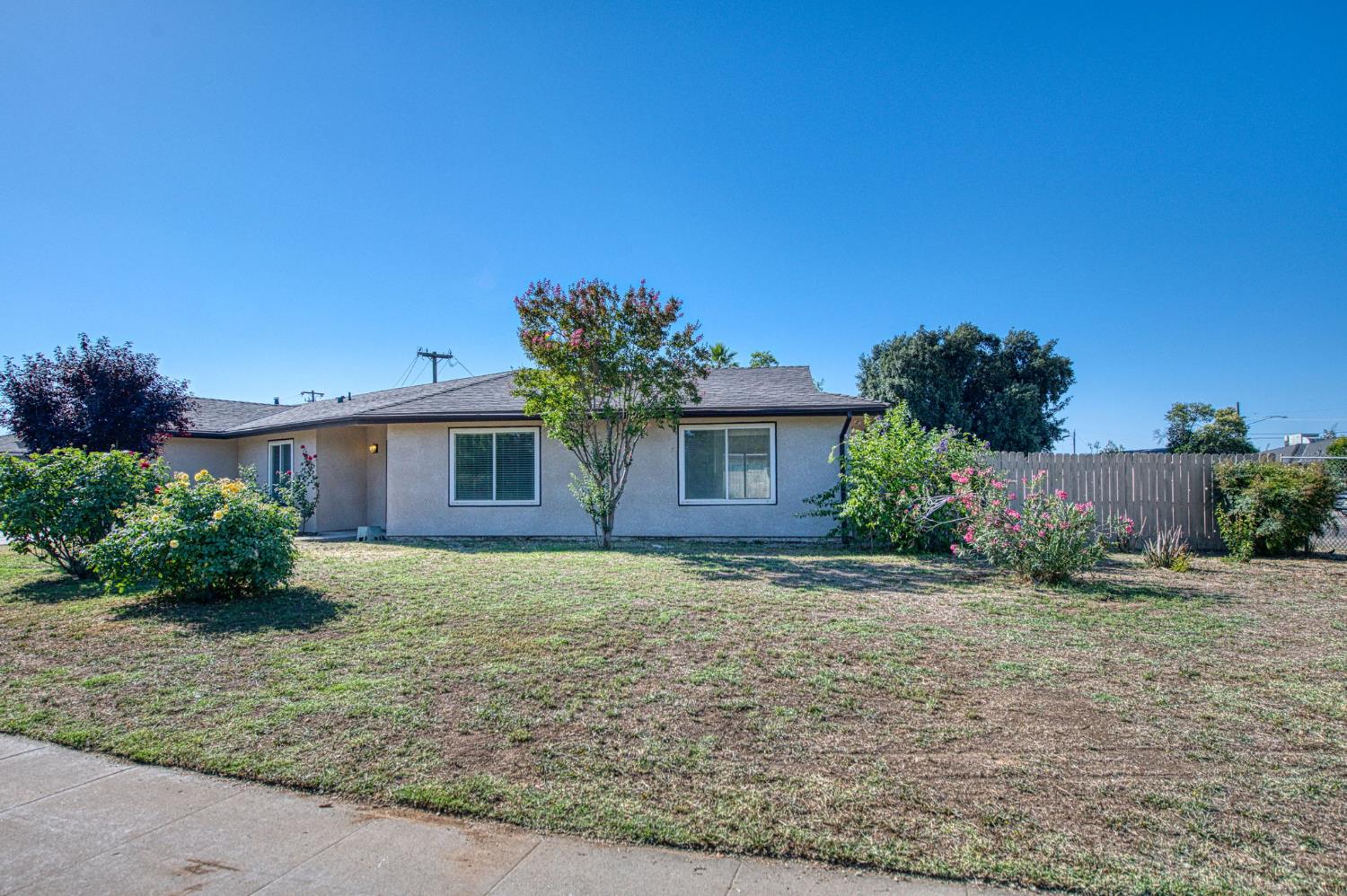 2335 W Cornell Ave, Fresno, CA 93705