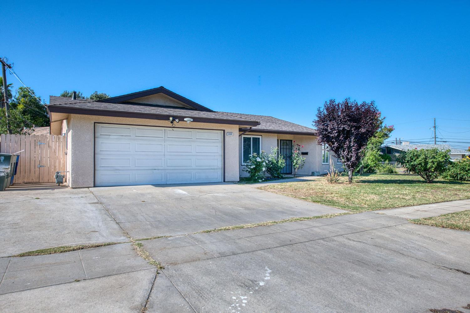 2335 W Cornell Ave, Fresno, CA 93705