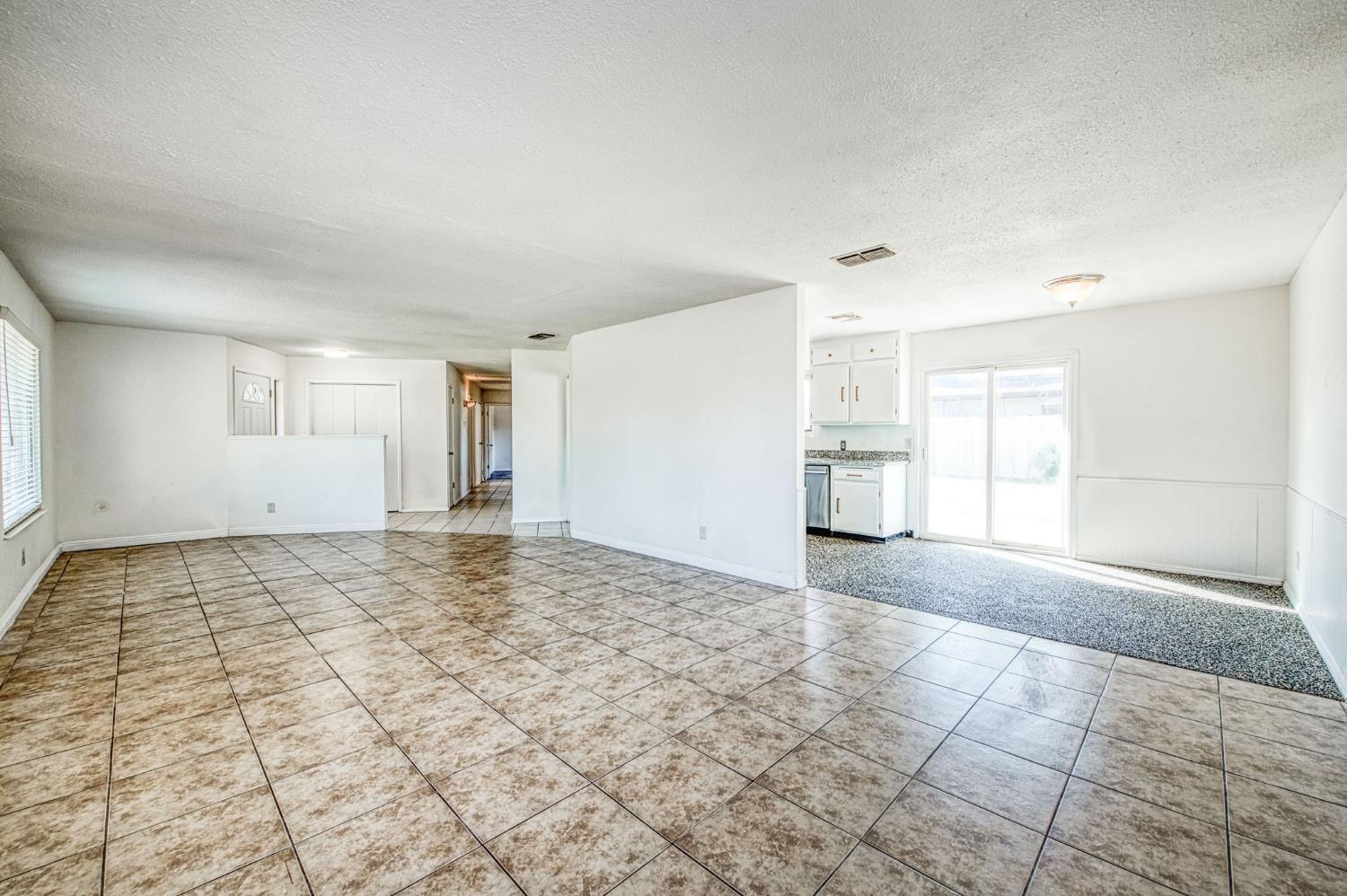 2335 W Cornell Ave, Fresno, CA 93705