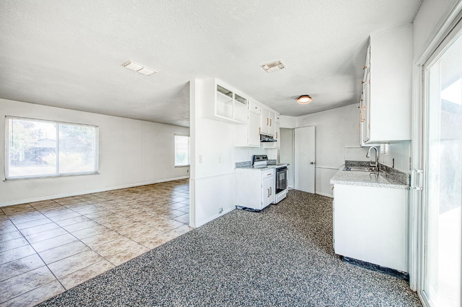 2335 W Cornell Ave, Fresno, CA 93705