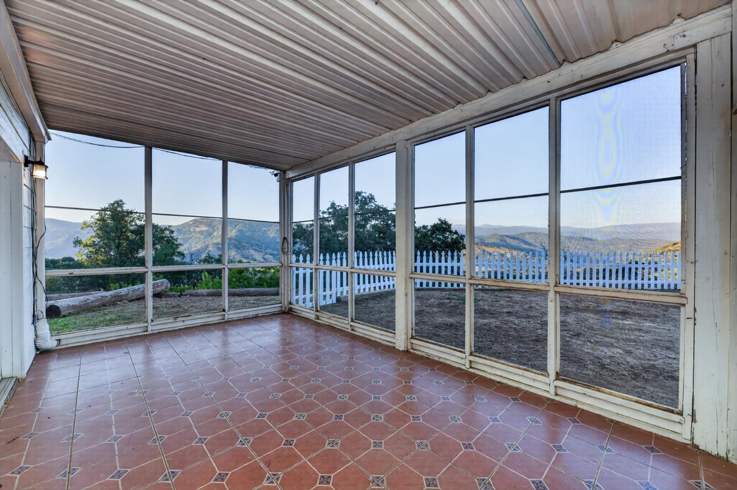 30547 Seminole Rd, Tollhouse, CA 93667