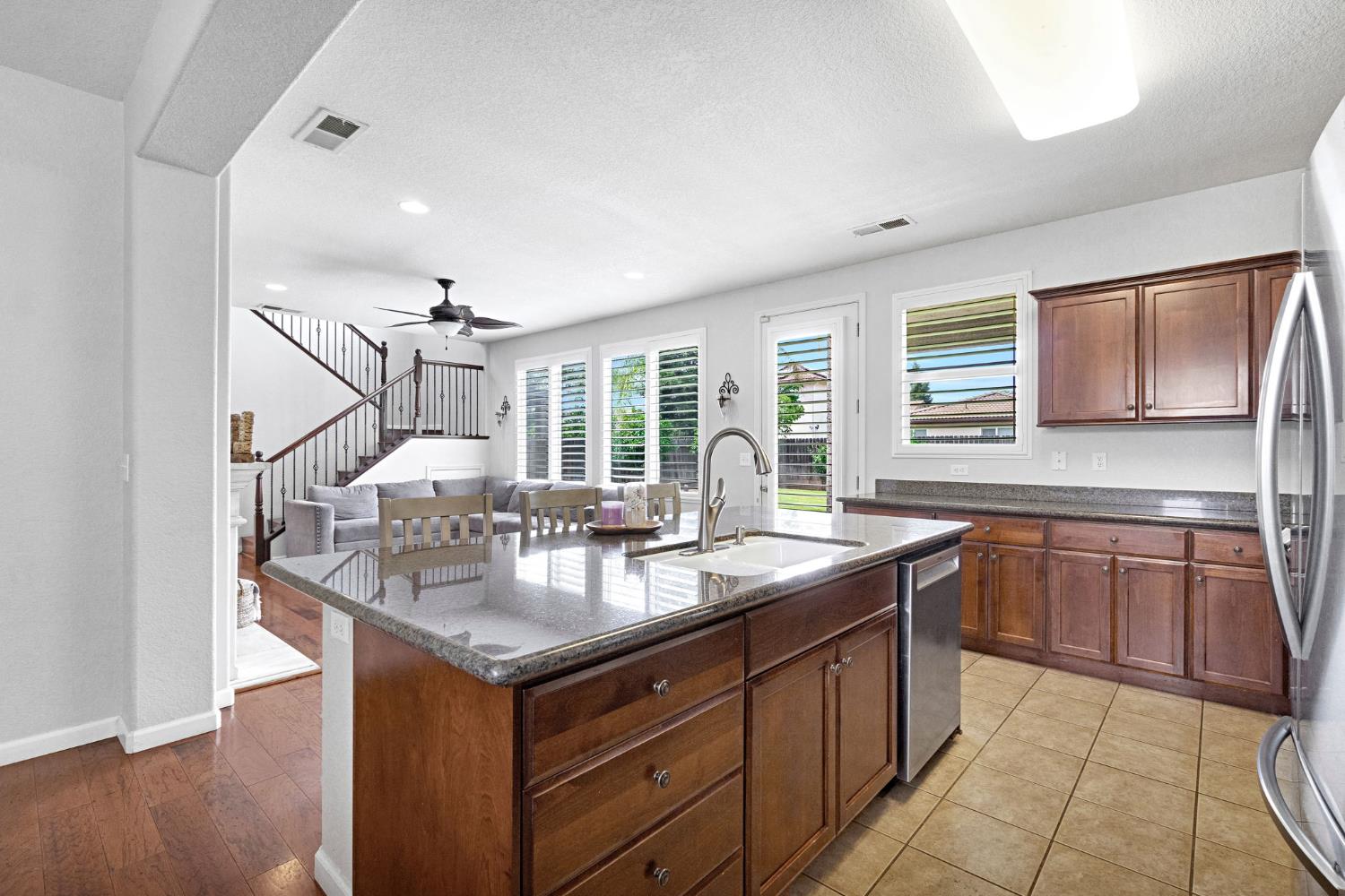 7382 E Fedora Ave, Fresno, CA 93737