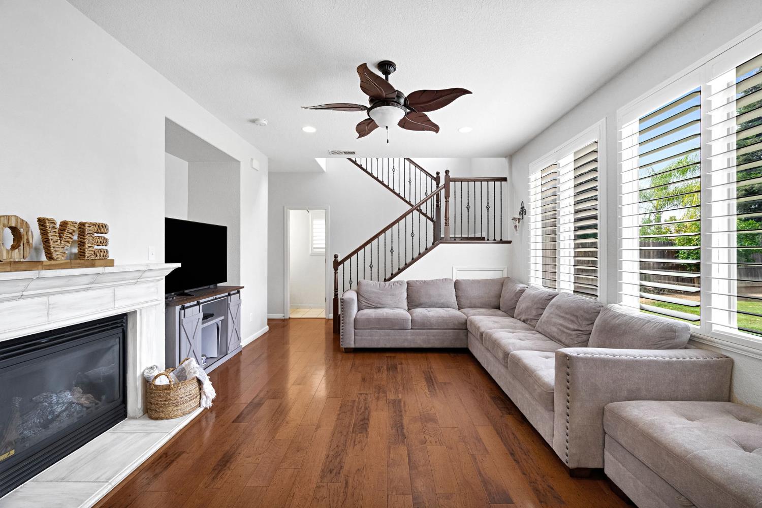 7382 E Fedora Ave, Fresno, CA 93737