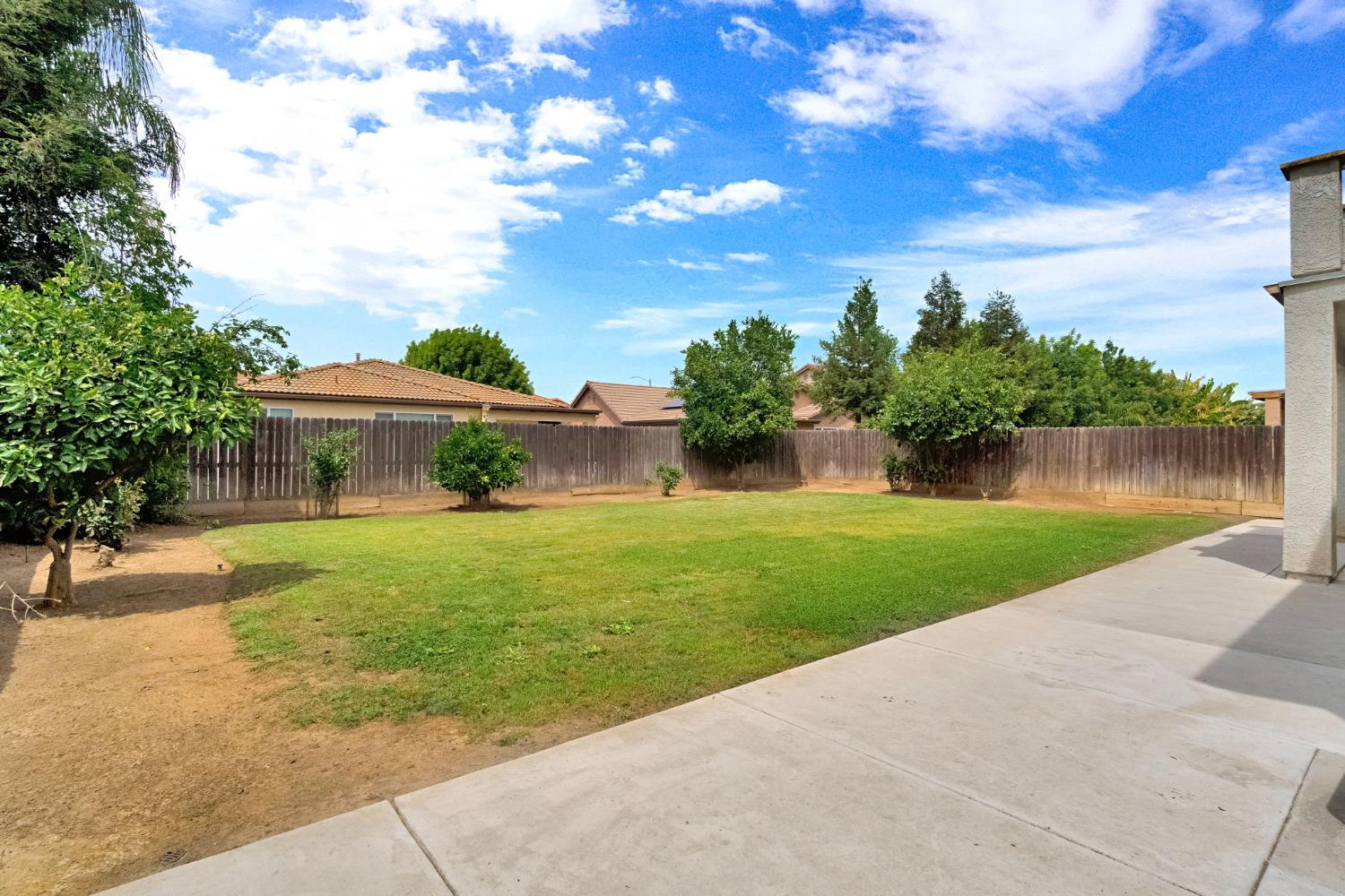 7382 E Fedora Ave, Fresno, CA 93737