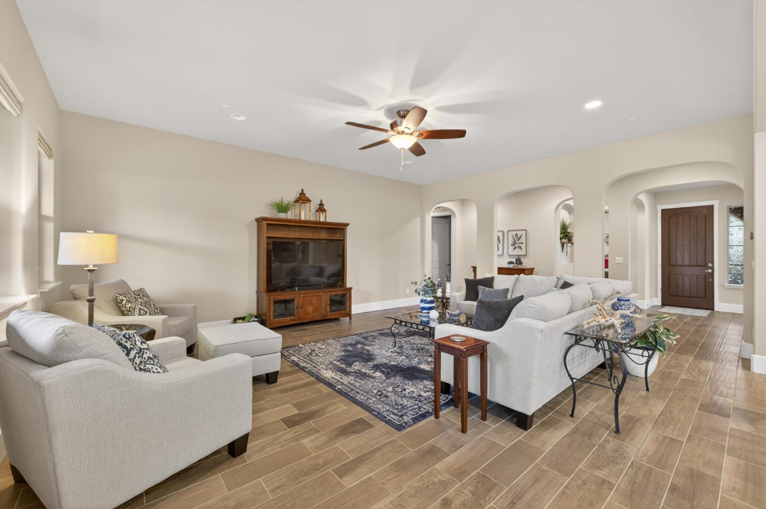 3096 Kenosha Ave, Clovis, CA 93619