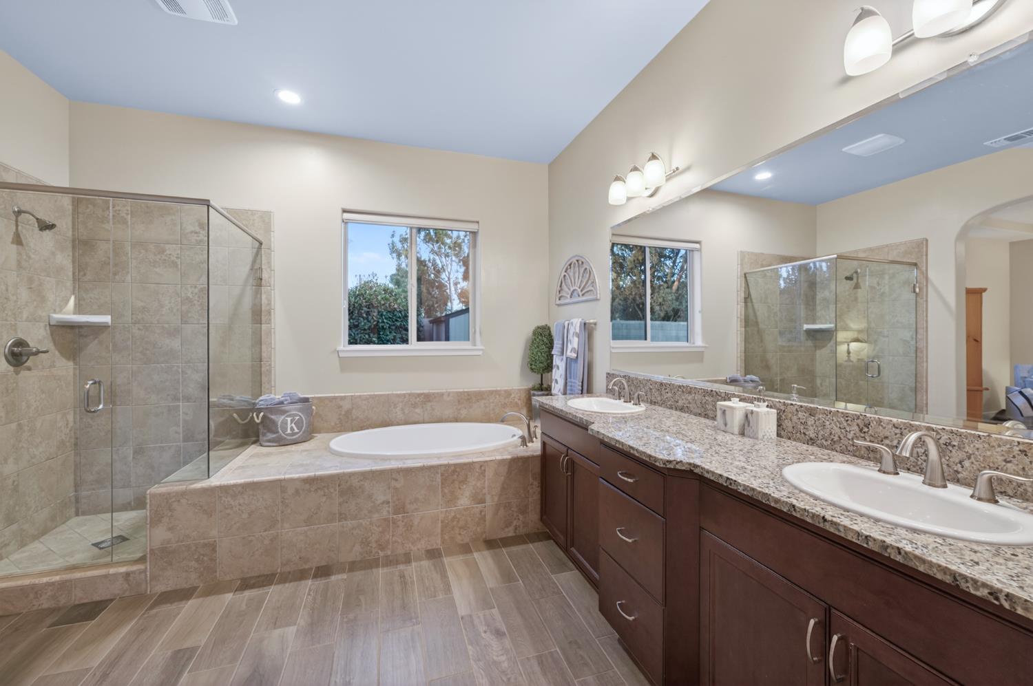 3096 Kenosha Ave, Clovis, CA 93619