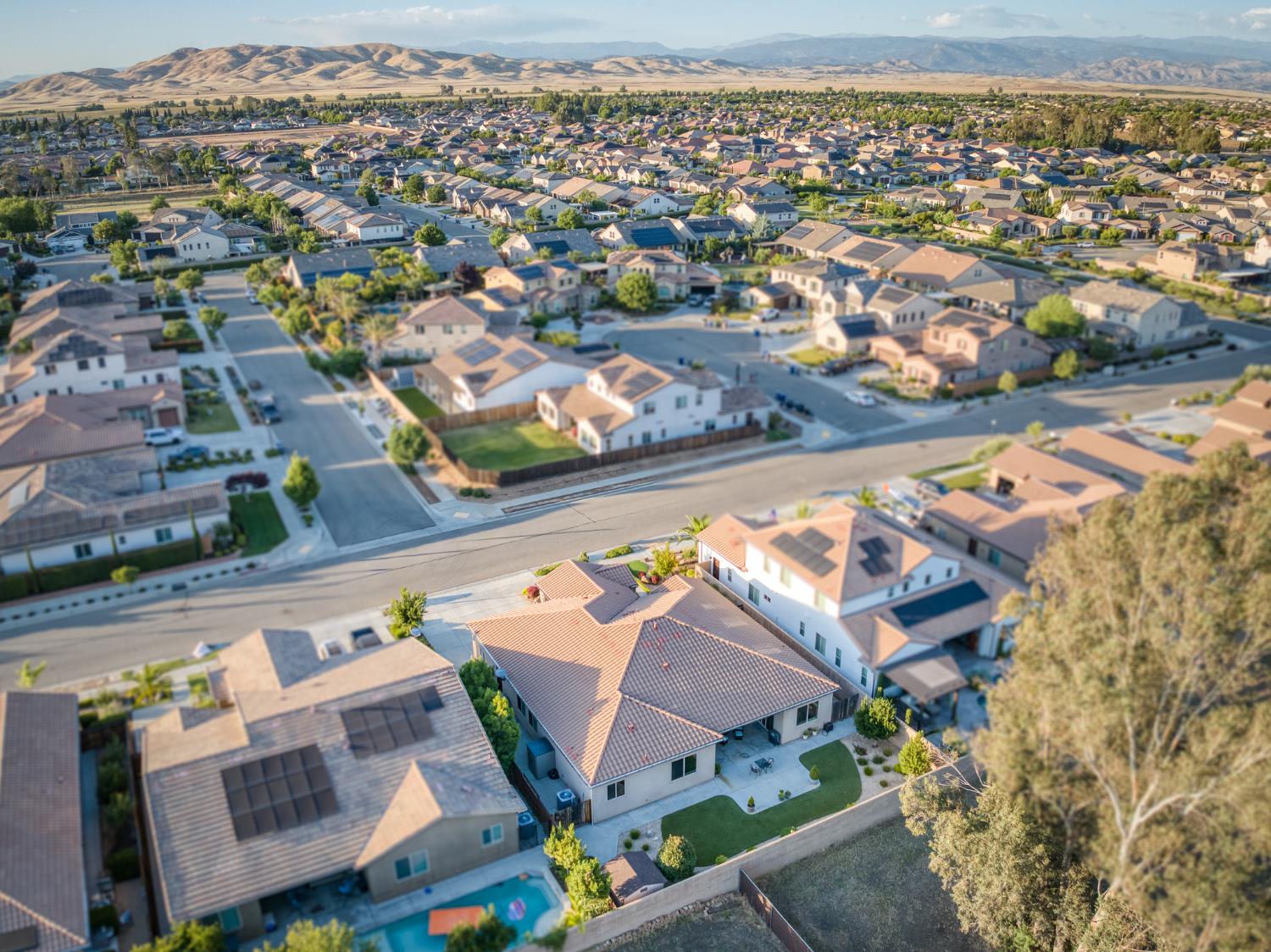 3096 Kenosha Ave, Clovis, CA 93619