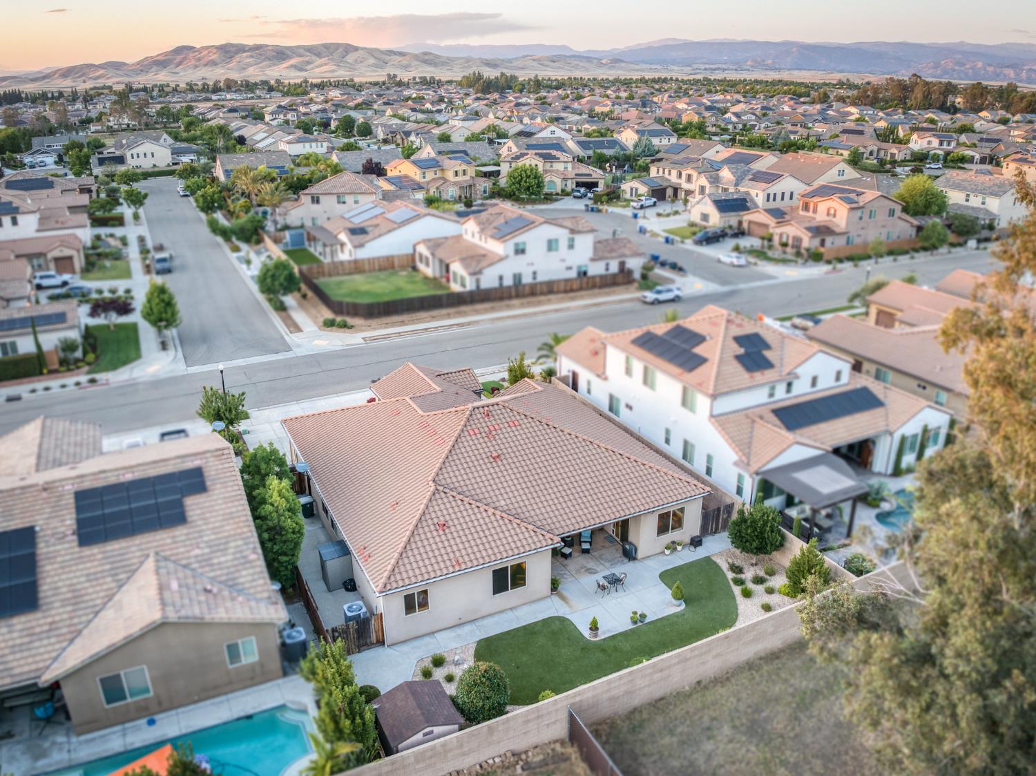 3096 Kenosha Ave, Clovis, CA 93619