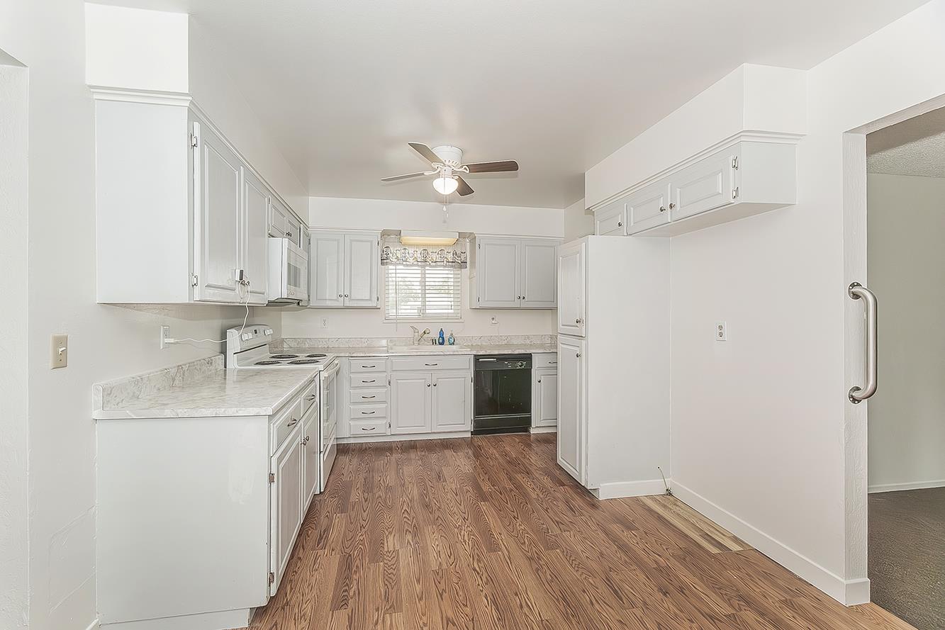 1717 E fremont, Fresno, CA 93710