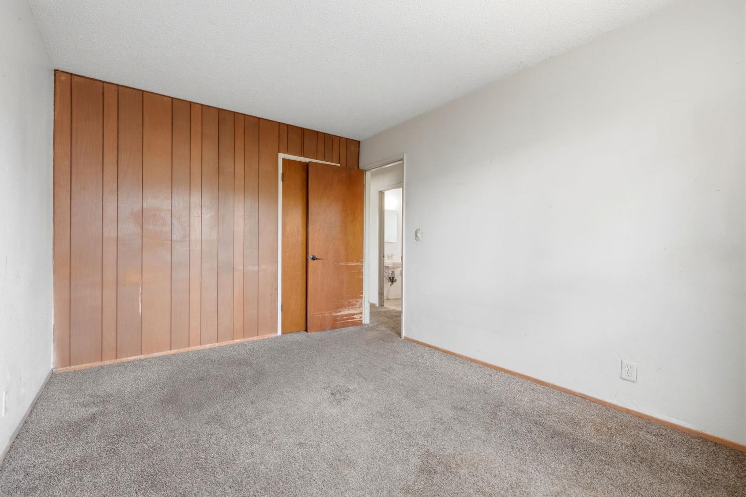 840 Laurel Ave, Lindsay, CA 93247
