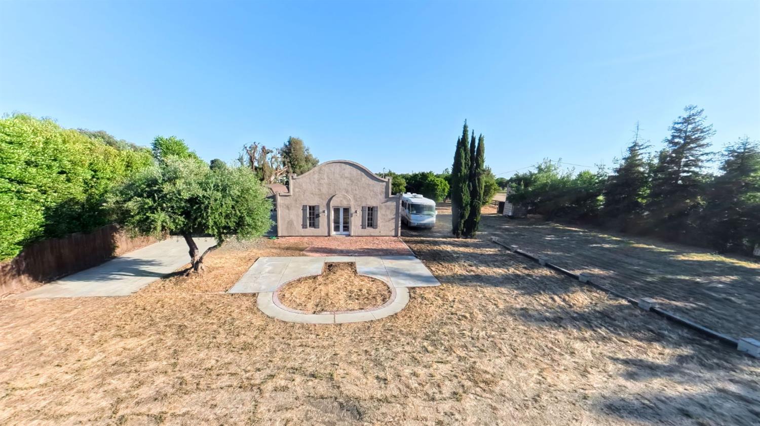 6691 E Olive Ave, Fresno, CA 93727