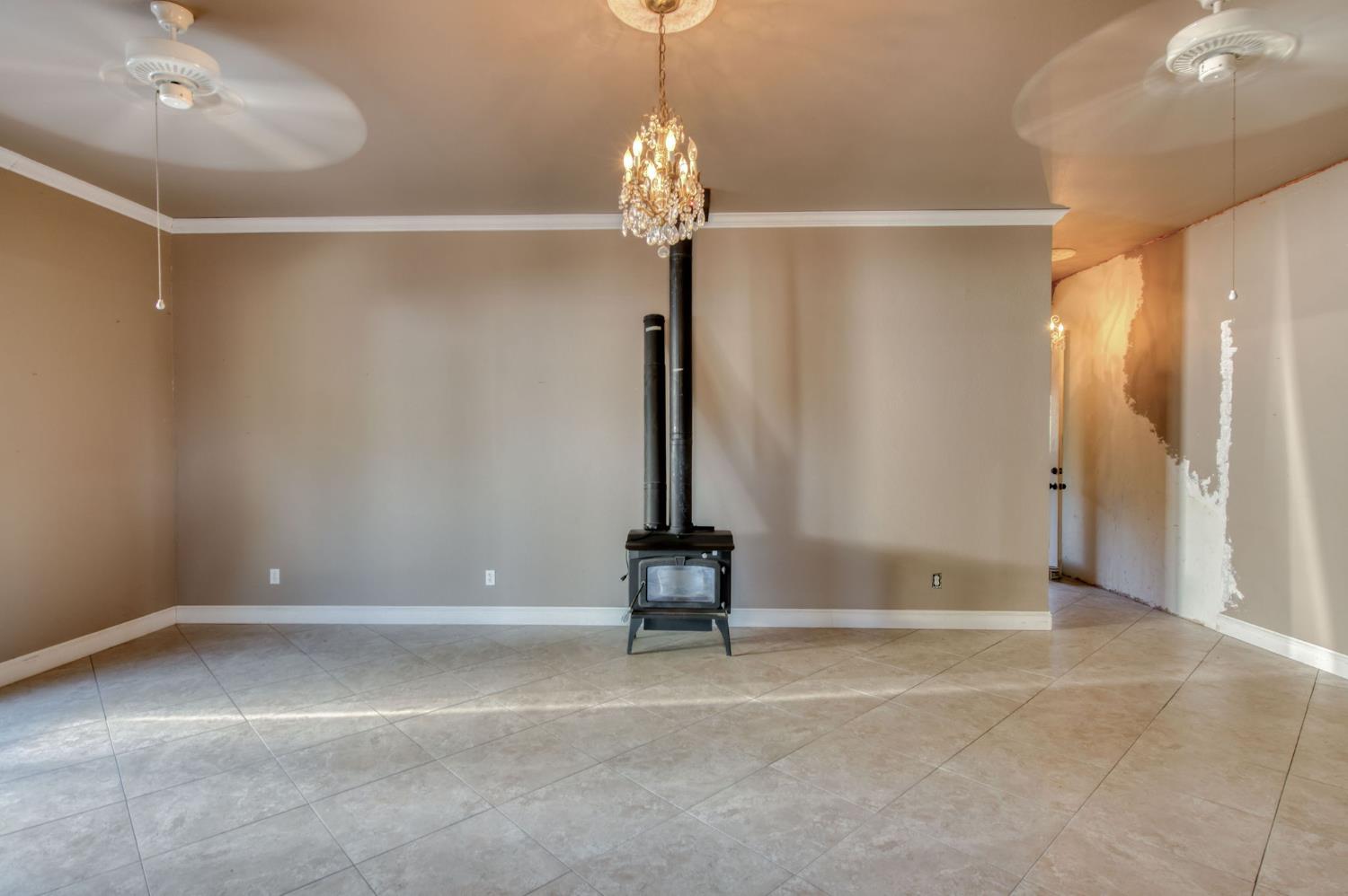 6691 E Olive Ave, Fresno, CA 93727