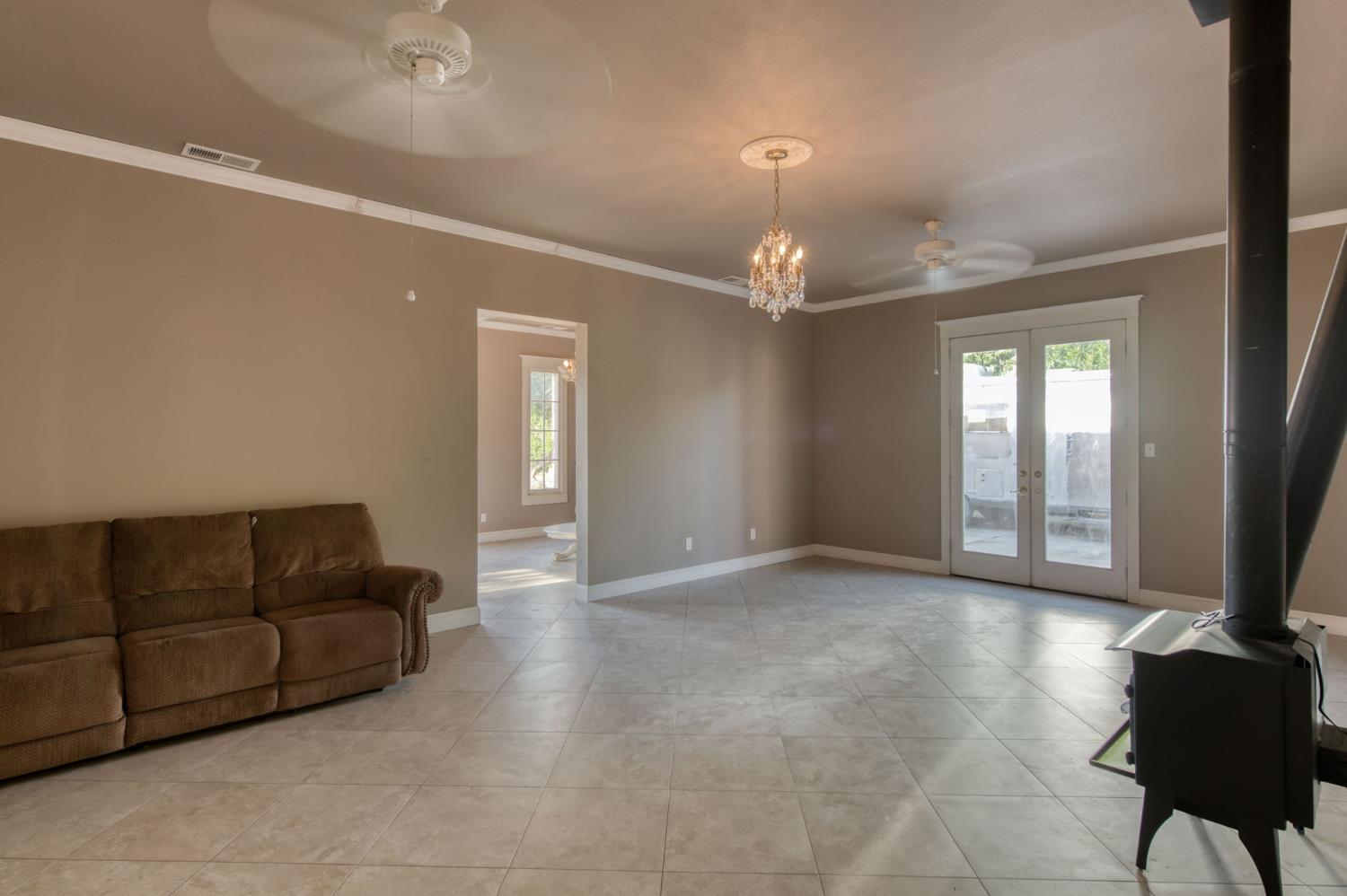 6691 E Olive Ave, Fresno, CA 93727