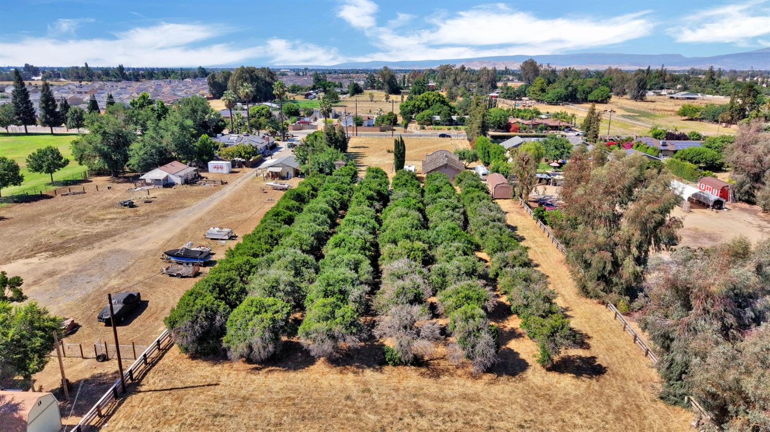 6691 E Olive Ave, Fresno, CA 93727
