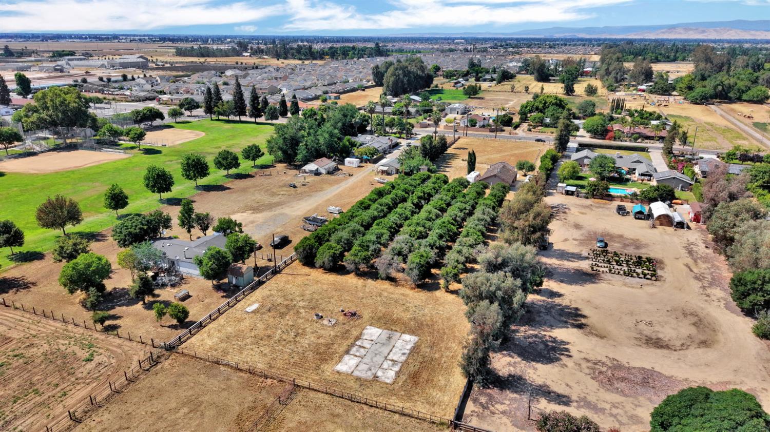6691 E Olive Ave, Fresno, CA 93727