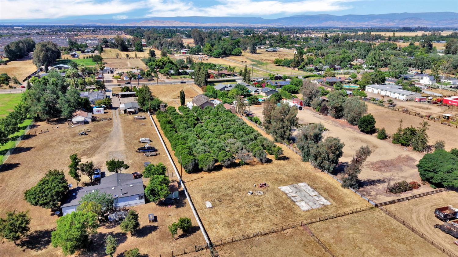 6691 E Olive Ave, Fresno, CA 93727